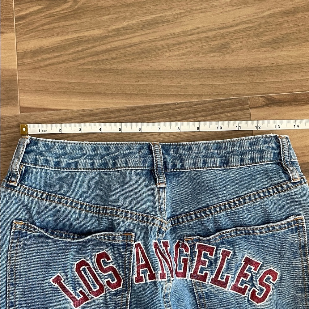 LIKE NEW Windsor Light Blue Straight Leg Jeans with Los Angeles on the back - Picture 4 of 11